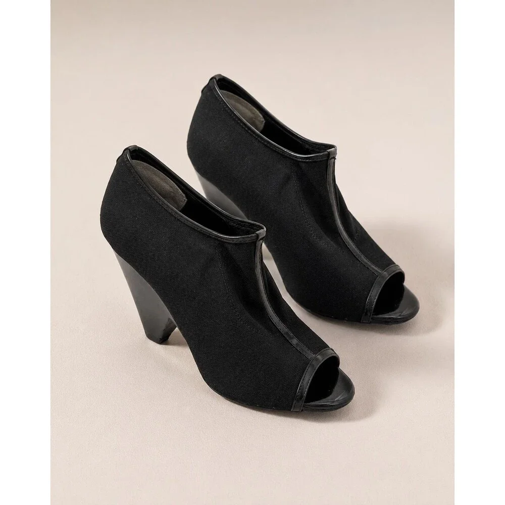 Donald J Pliner Peep Toe Bootie Black Canvas Wedge Heel Sz 8